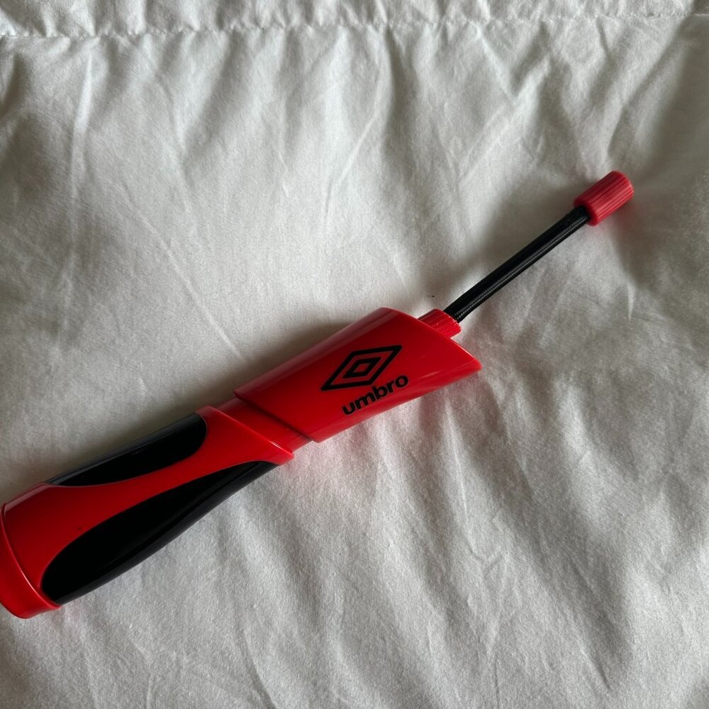 Umbro Multi Sports Ball Air Pump Manual, Red, 0.5 lb